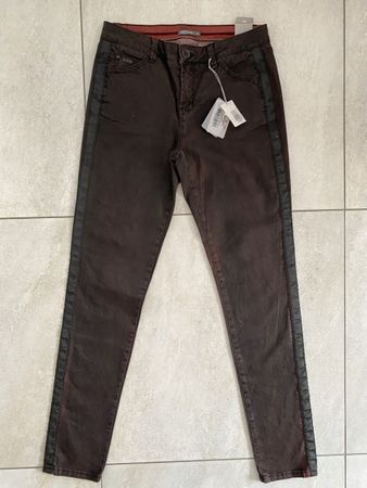 Leichte Damen Hose von NILE. Gr. S+. NEU. Slim long.